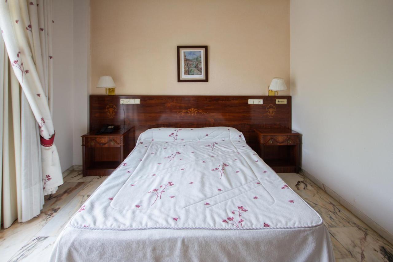 Hotel Hidalgo Martos Exteriör bild