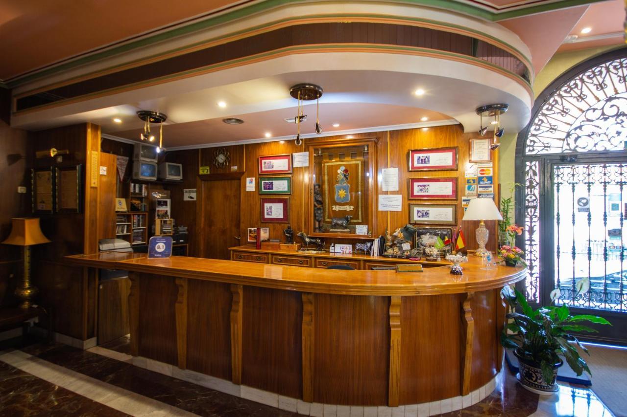 Hotel Hidalgo Martos Exteriör bild